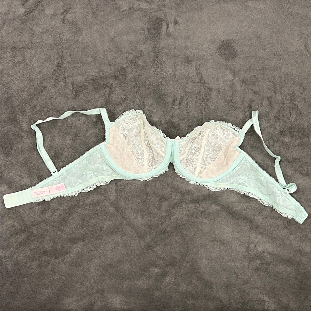 Victoria's Secret Dream Angels Unlined Demi Lace Underwire Bra in Soft Mint 34C - Picture 9 of 12